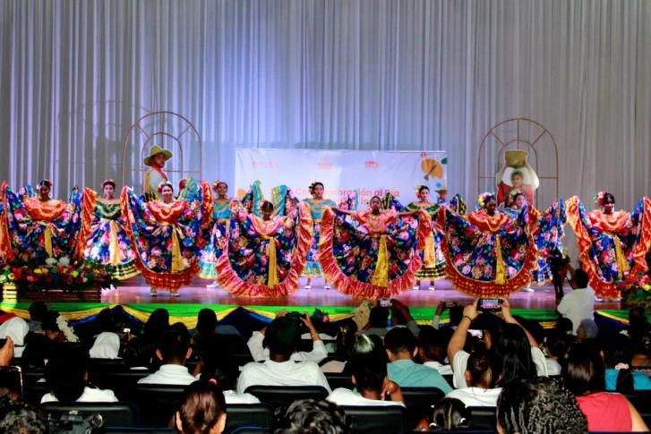 DANZA8