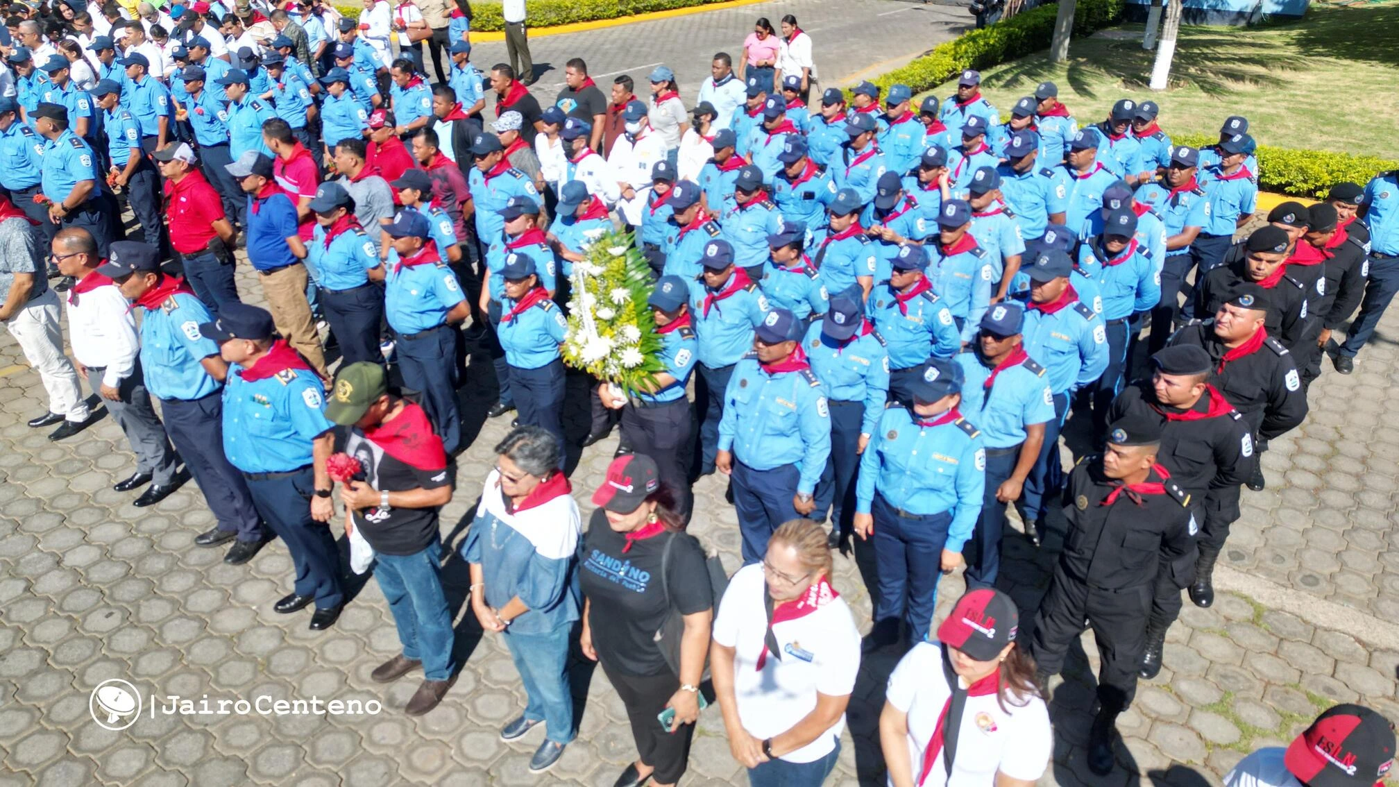 POLICIA15