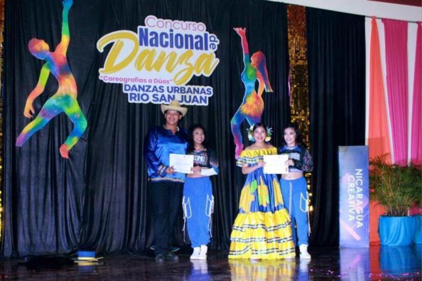 Danza--(10)