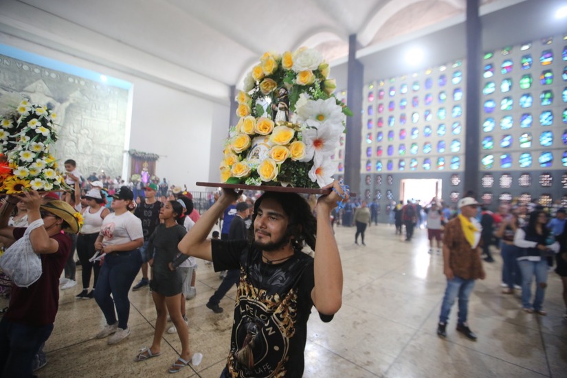 Santo--(27)