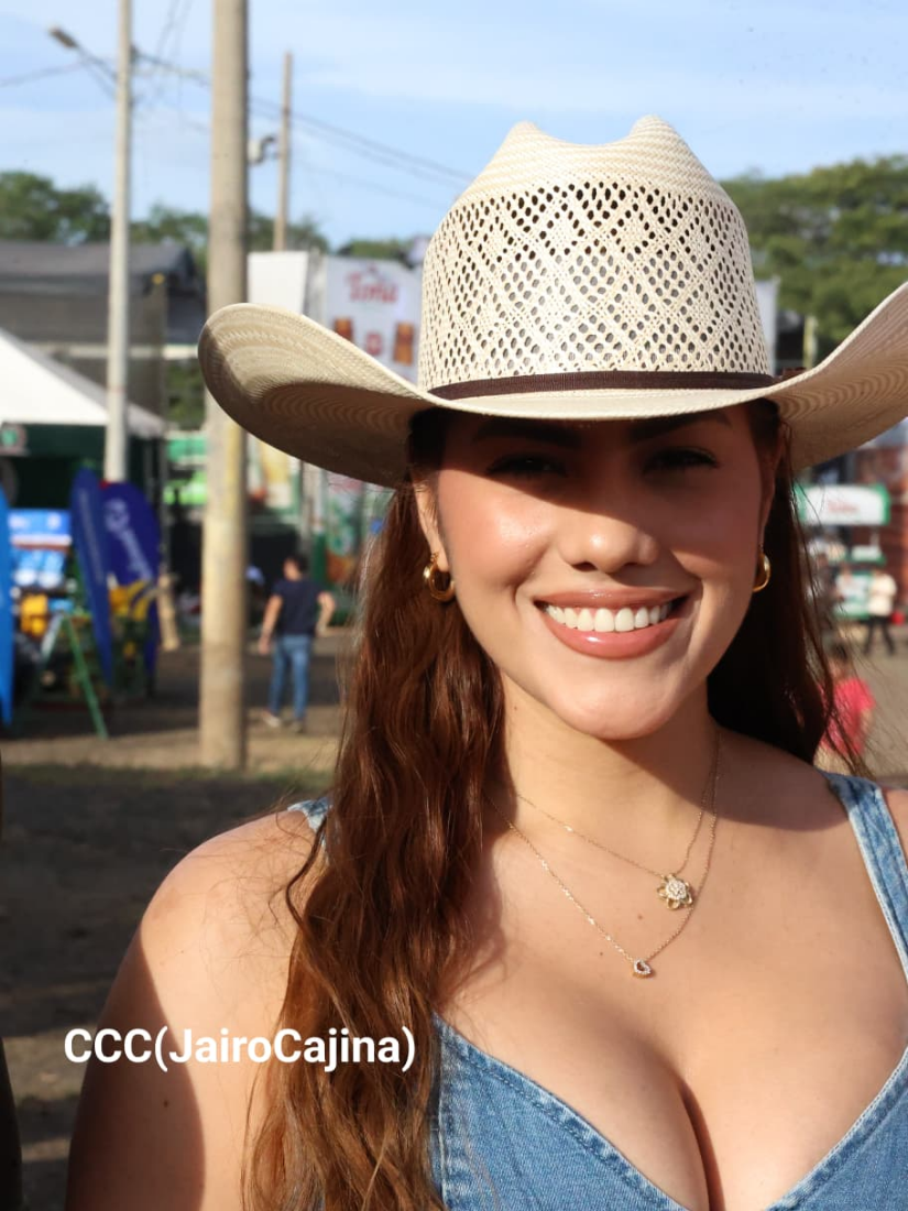 FERIA--(27)