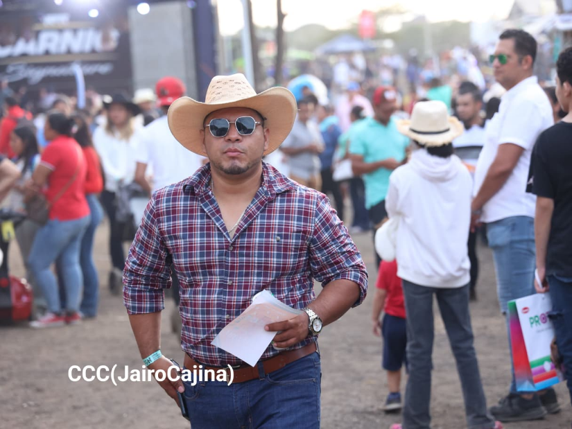 FERIA--(64)