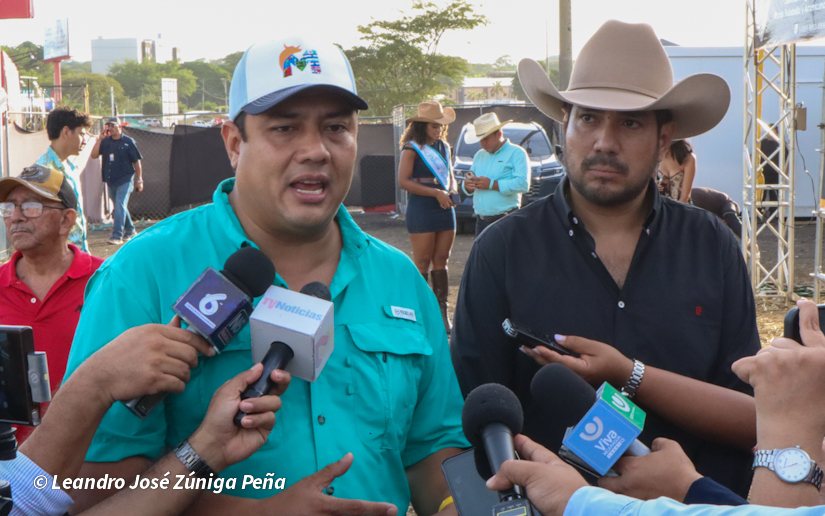 Feria--(43)