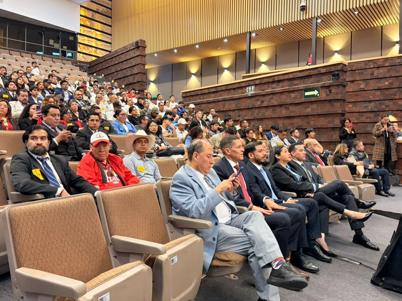 PARLAMENTO8
