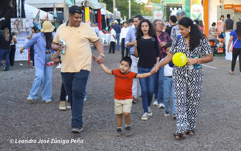 FERIA-(10)
