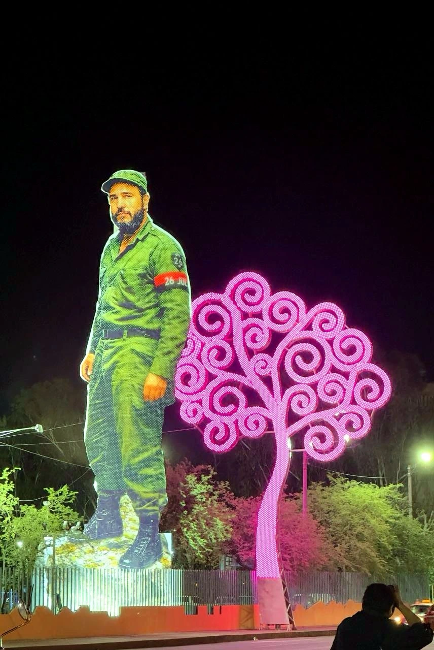 CASTRO4