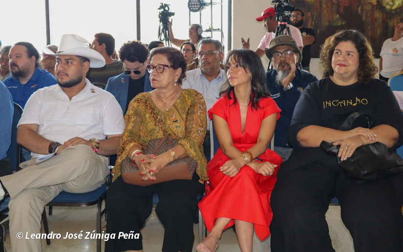 ARTISTAS22