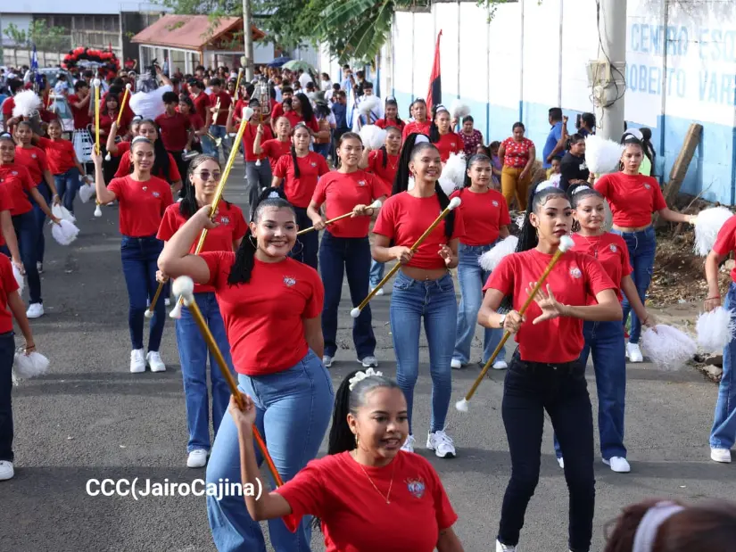 Desfile--(49)