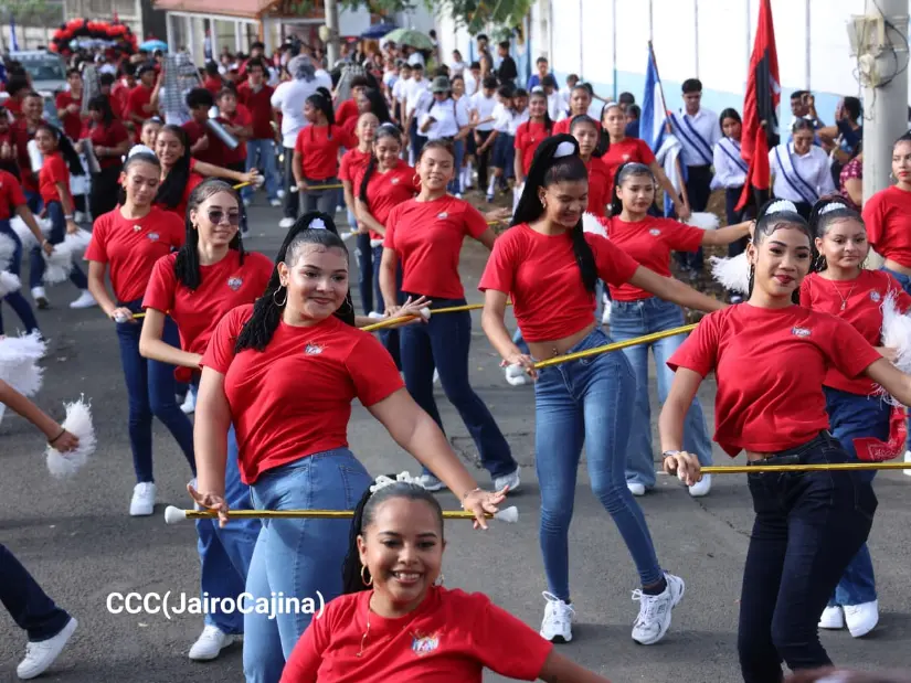 Desfile--(52)