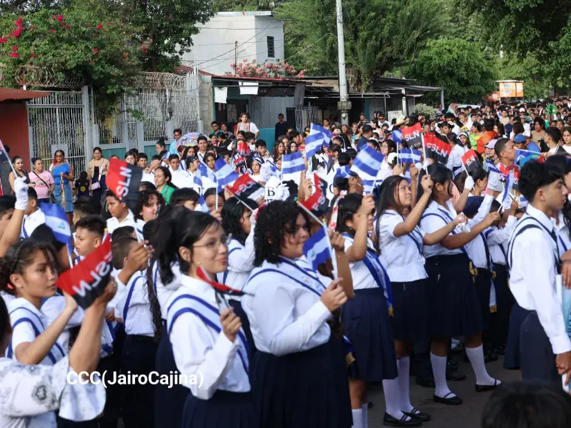 Desfile--(73)