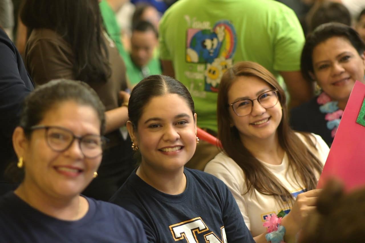 Reinas--(18)