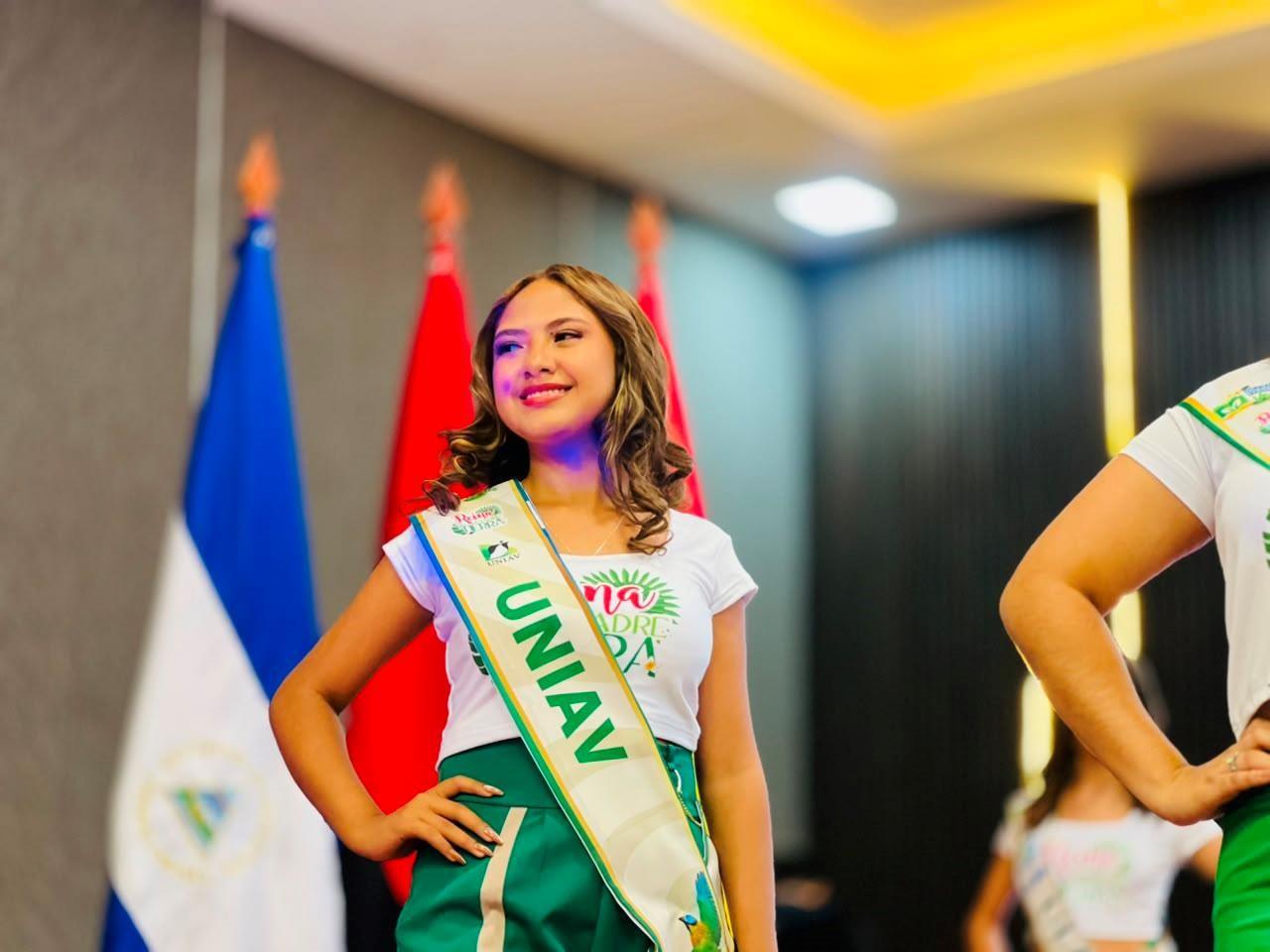 Reinas--(5)