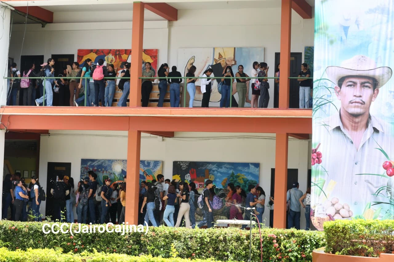 BECAS1