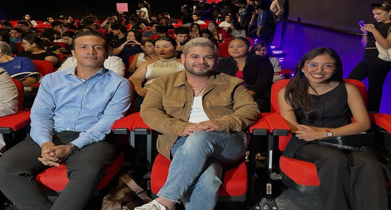 CINE4