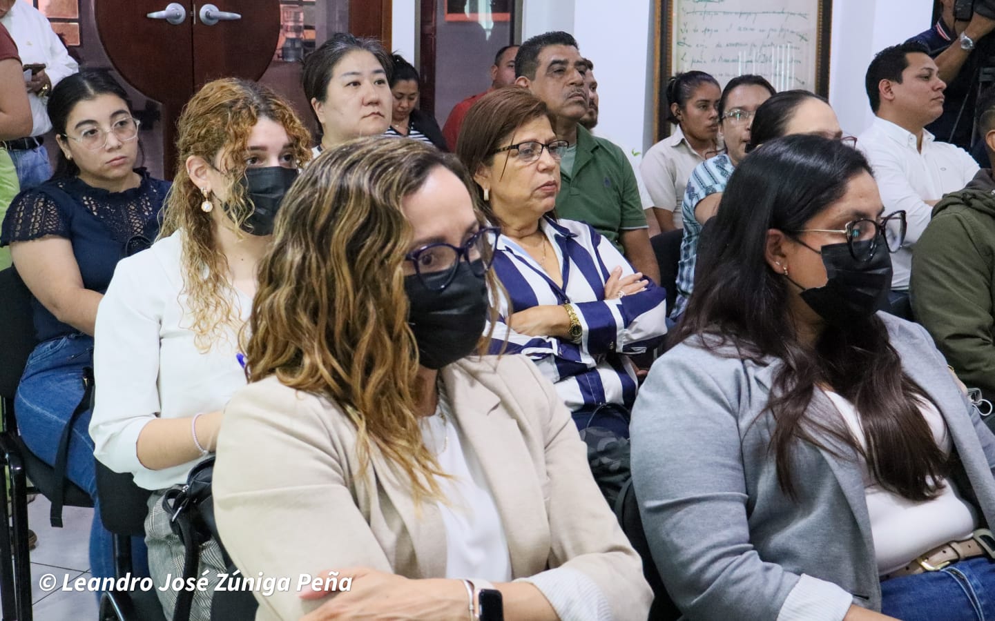 ASAMBLEA--(71)