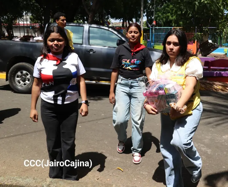 JUVENTUD--(21)