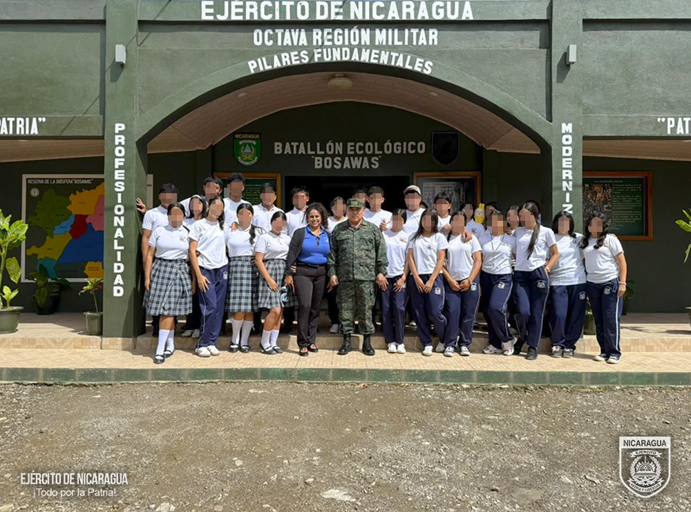 ESTUDIANTES-(3)