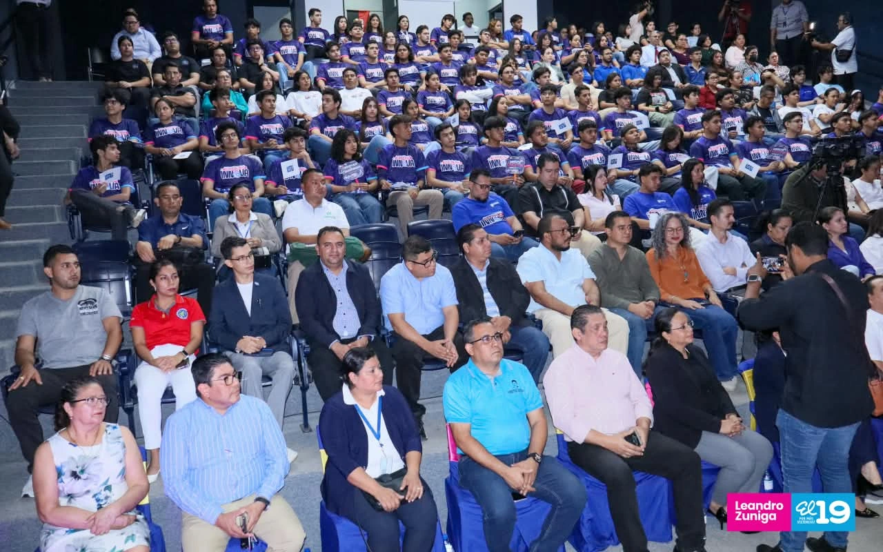 RALLY8