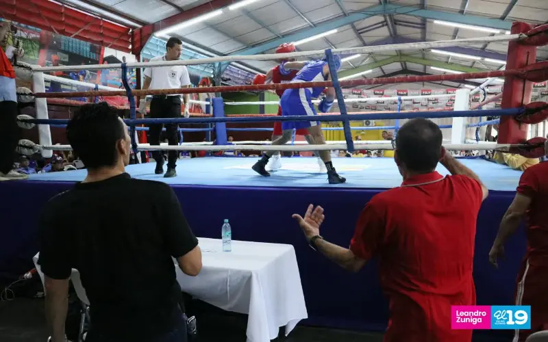 Boxeo--(24)