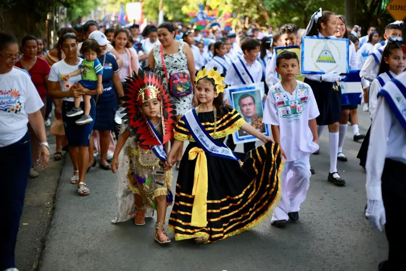 DESFILE--(16)