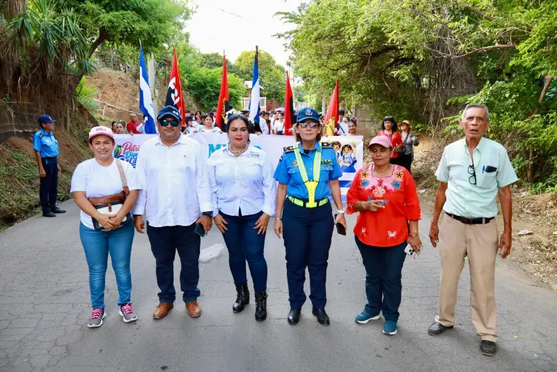 DESFILE--(21)