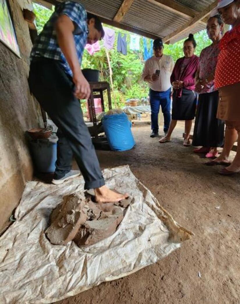 Artesanos-de-barro-4