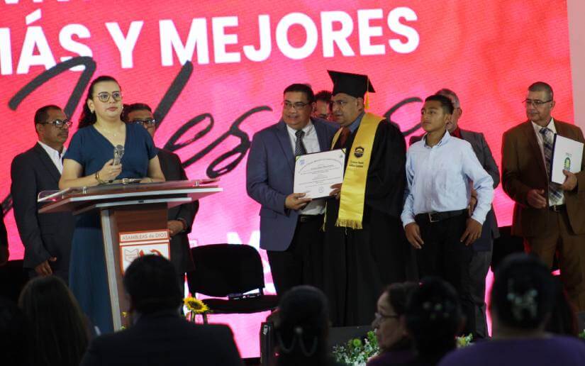 conferencia-asambleadios-8