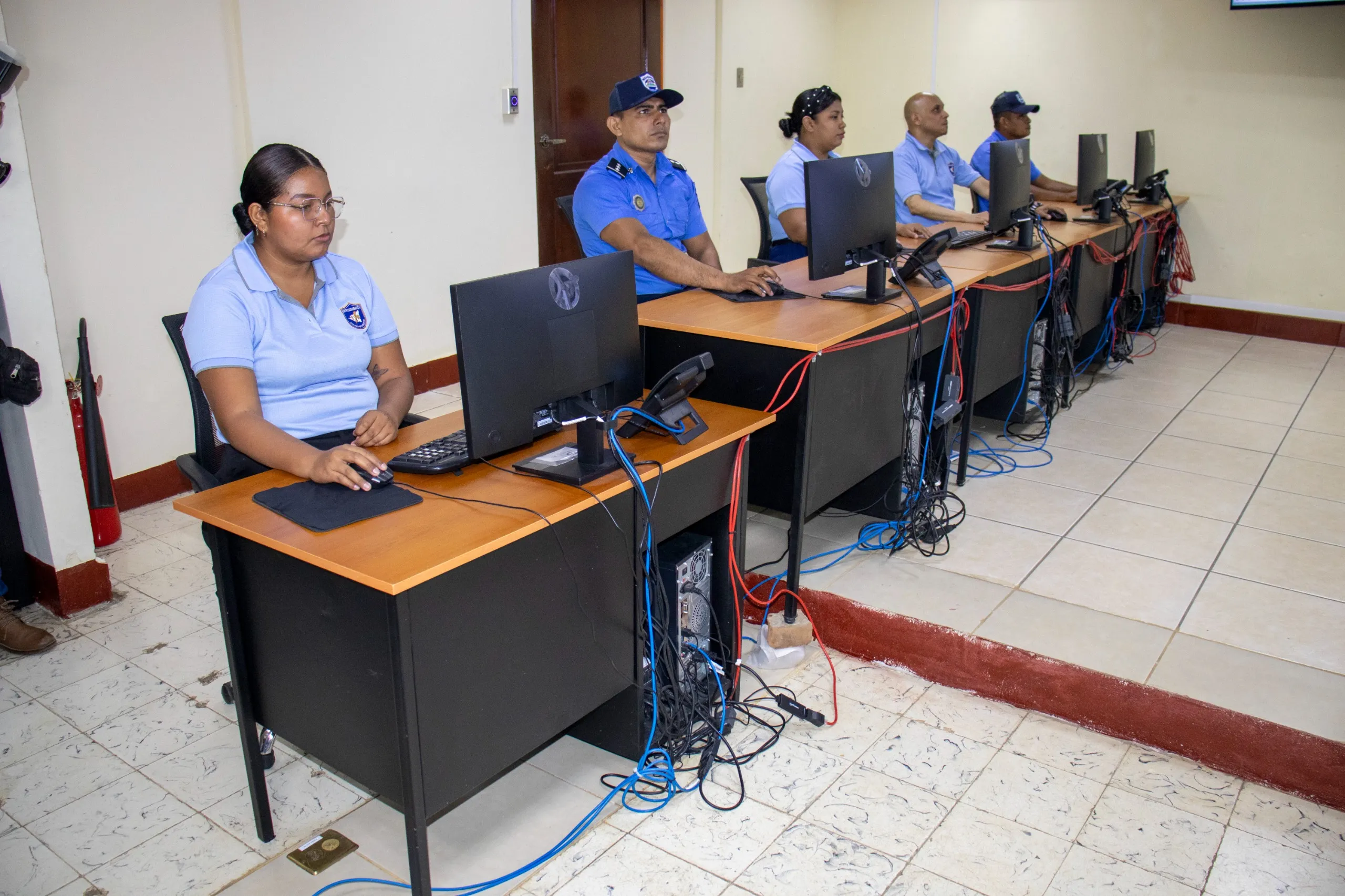 Linea-de-Emergencia-14_14_11zon