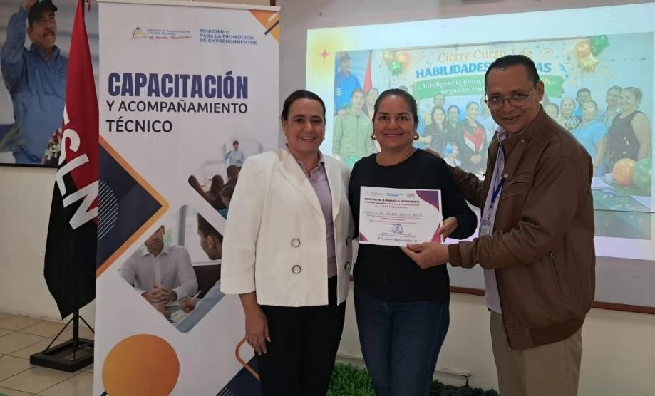 EMPRENDIMIENTOS19_18_11zon