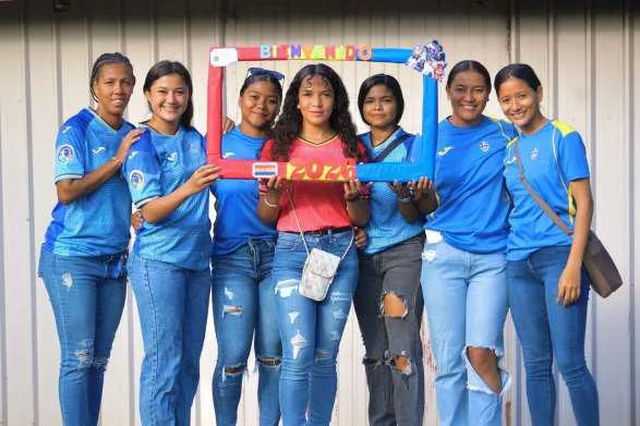 UNIOVERSIDADES--(25)_25_11zon