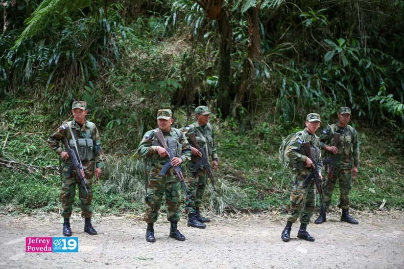 Ejercito-27_26_11zon