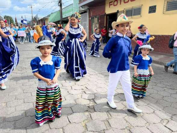 DESFILE16
