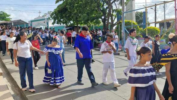 DESFILE38