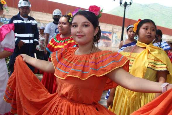 DESFILE46