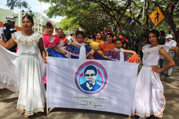 DESFILE48