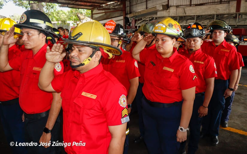 Bomberos--(29)