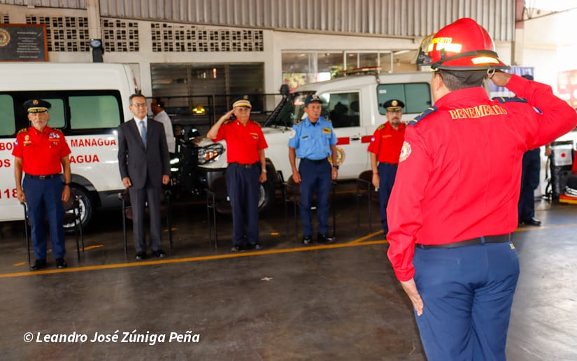 Bomberos--(5)