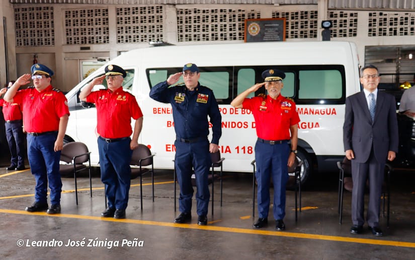 Bomberos--(8)