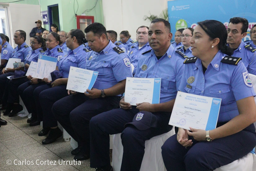 POLICIA22