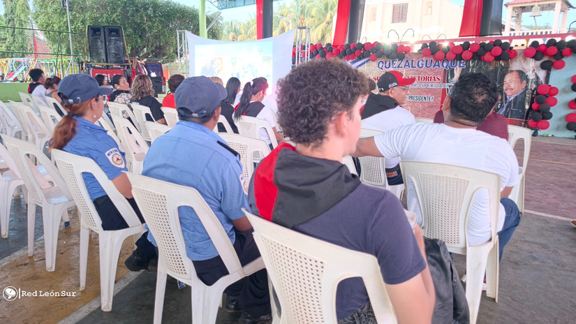 Leon-8