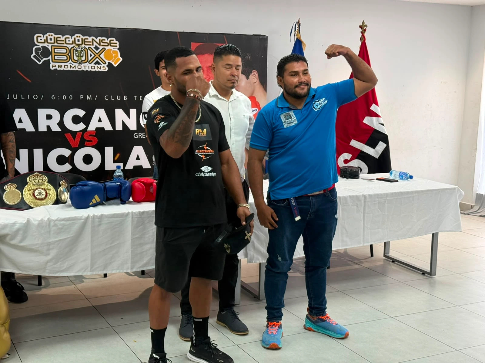 BOXEO8