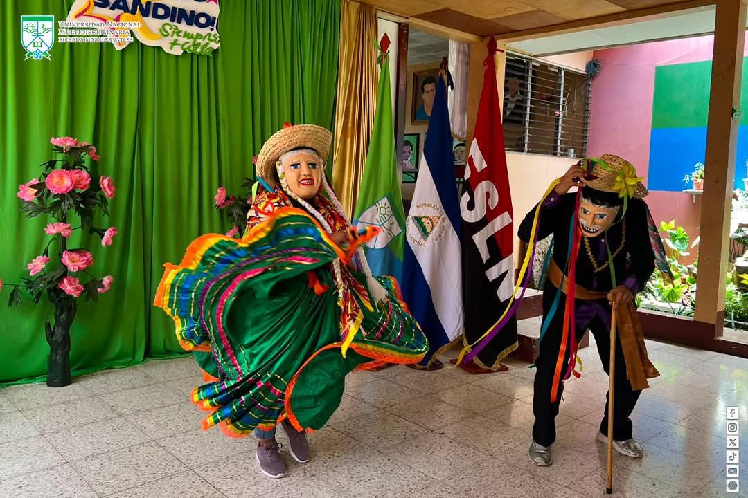 ESTUDIANTES--(12)
