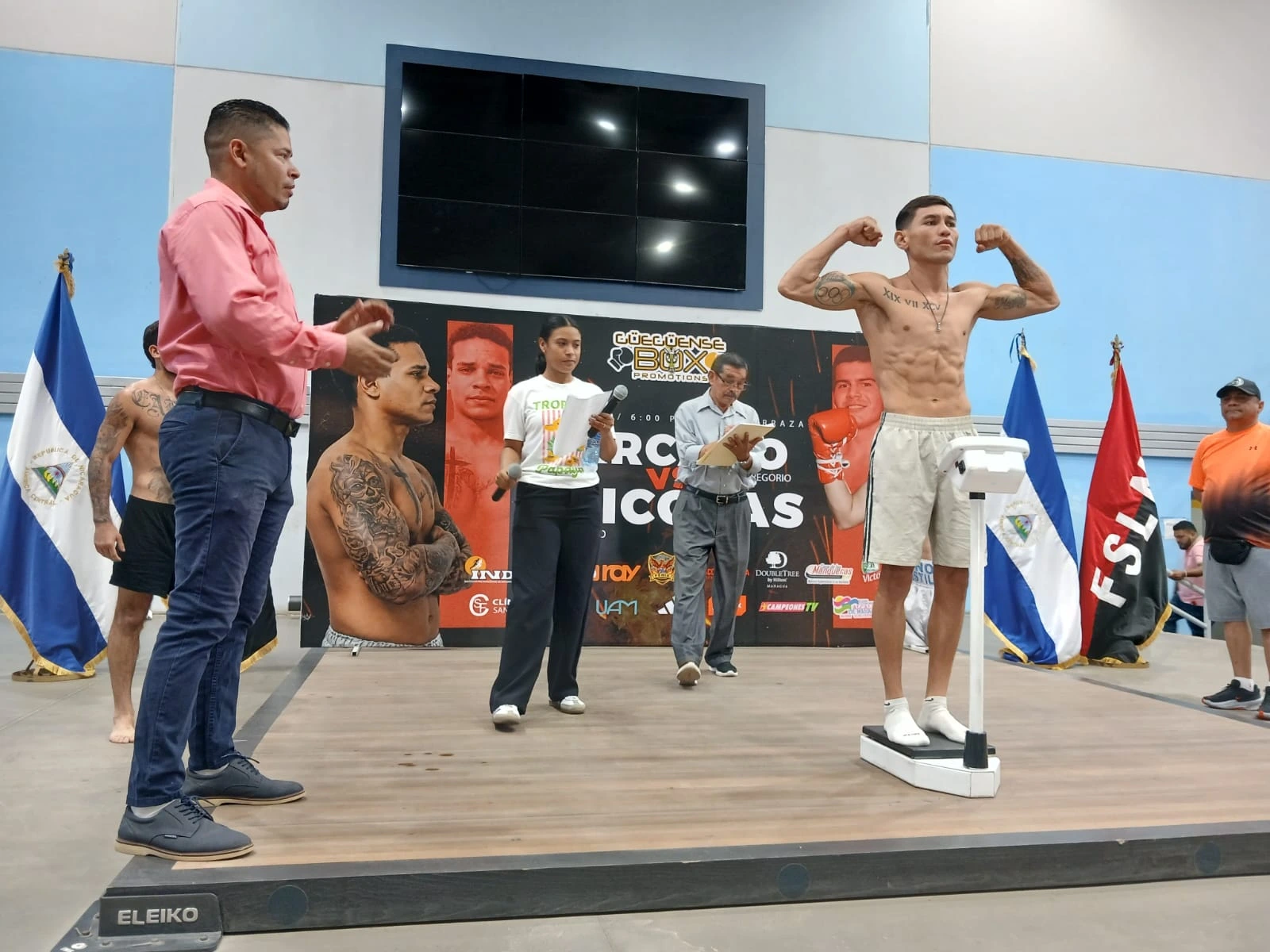 BOXEO8