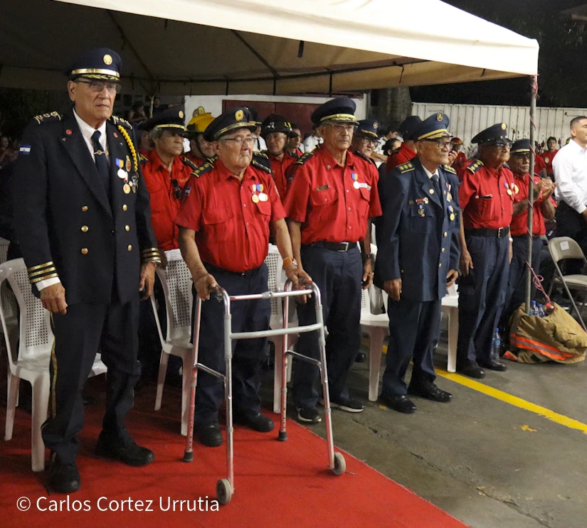 BOMBEROS-(1)