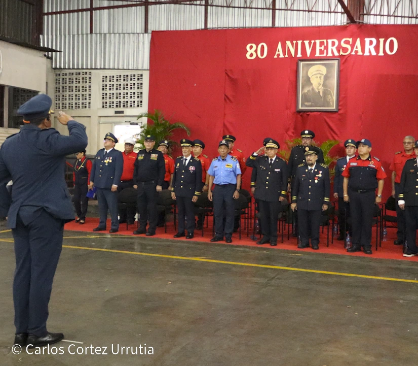 BOMBEROS-(4)