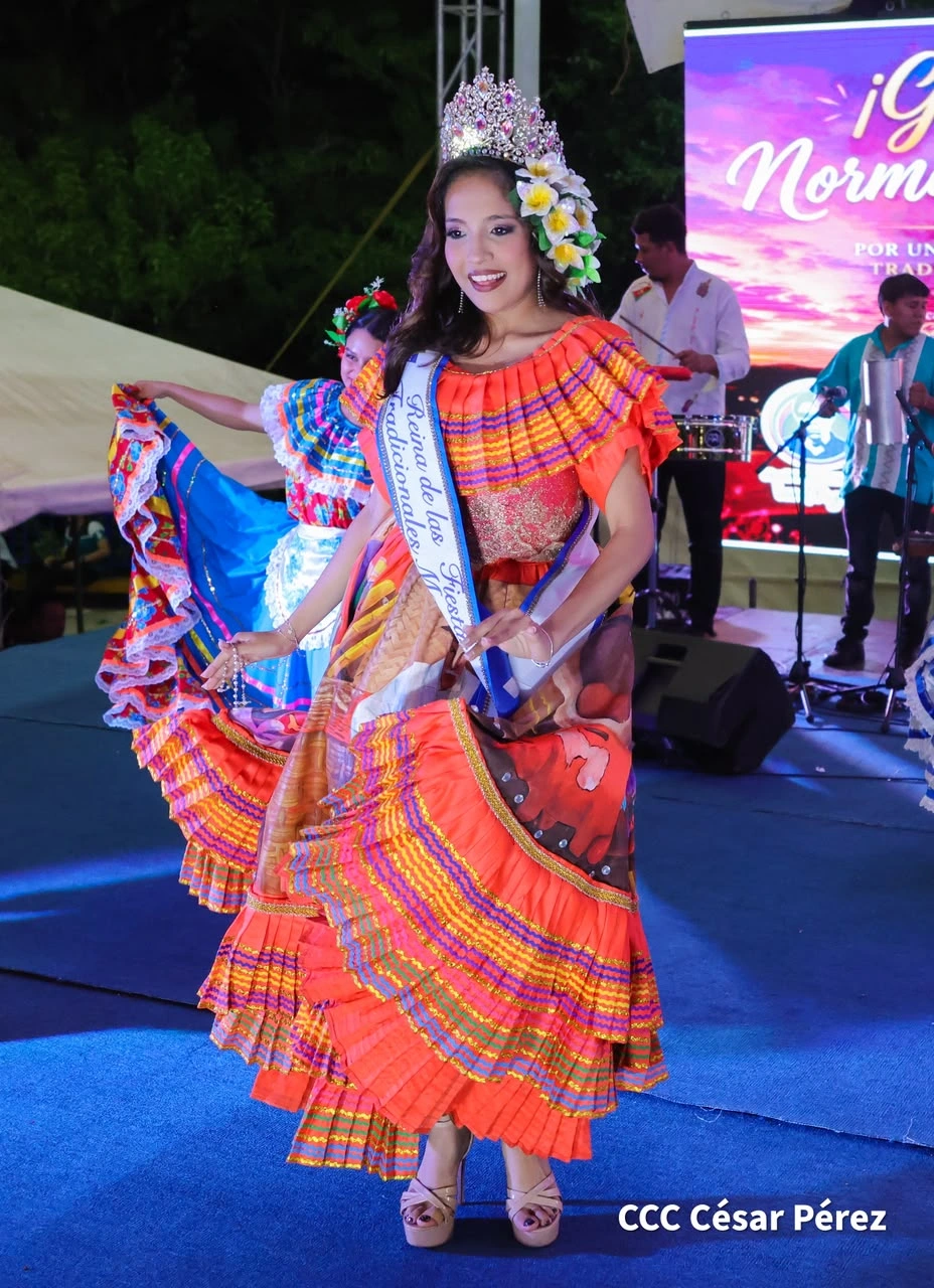 REINA-(6)