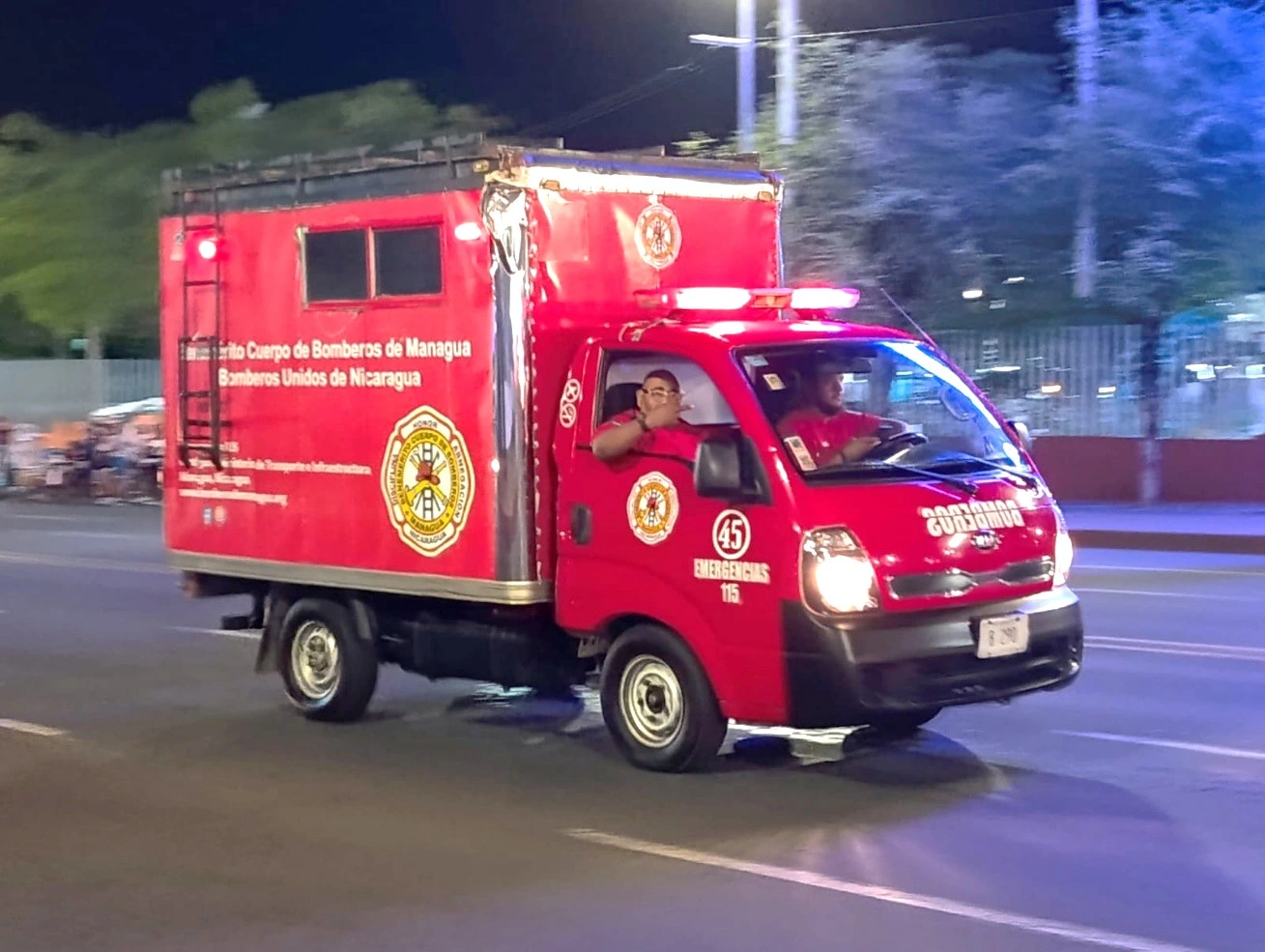 BOMBEROS9