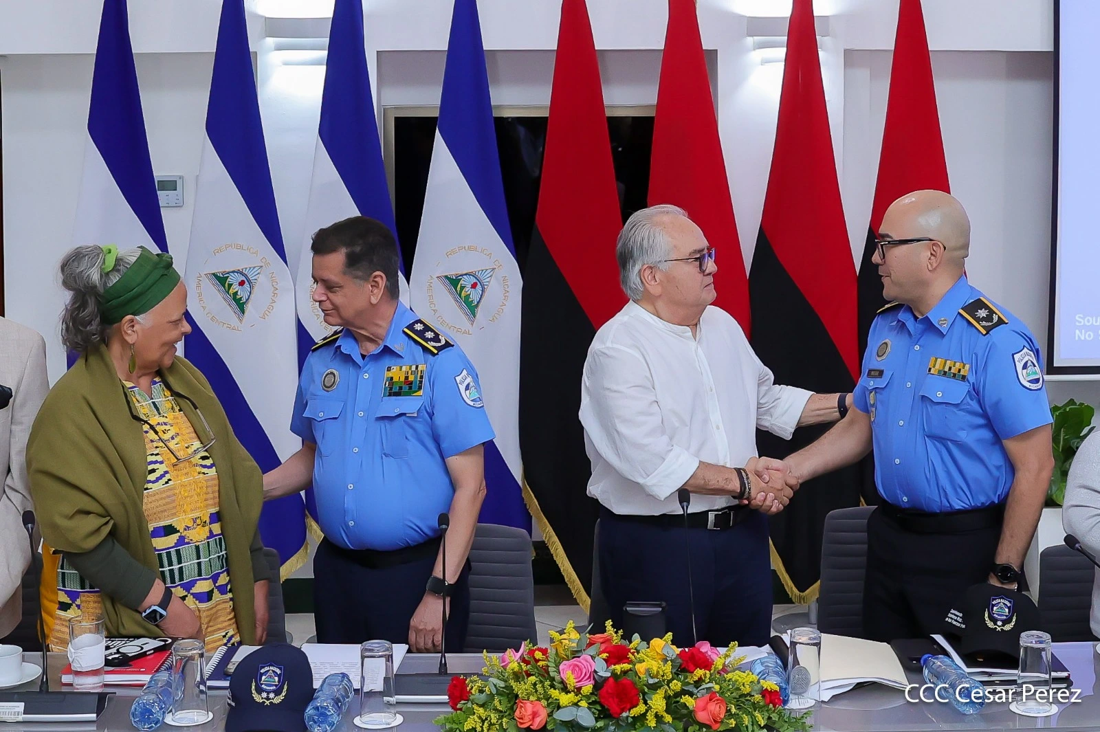 POLICIA6