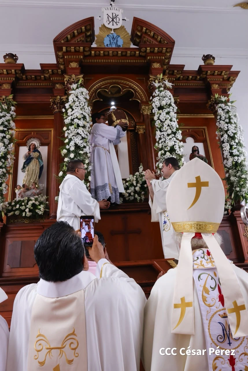 SANTO2