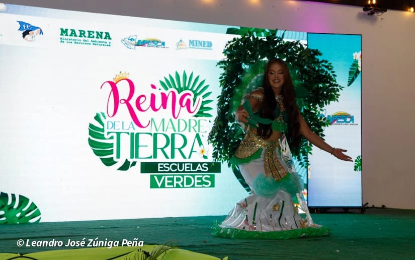 REINA-(4)